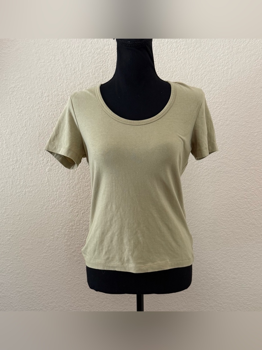 Vintage 90s Banana Republic Scoop Neck Stretch Tee | Size XS-S | Sage Green